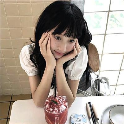 相遇骤雨中